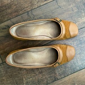 Liz Claiborne flat shoe size 7.5